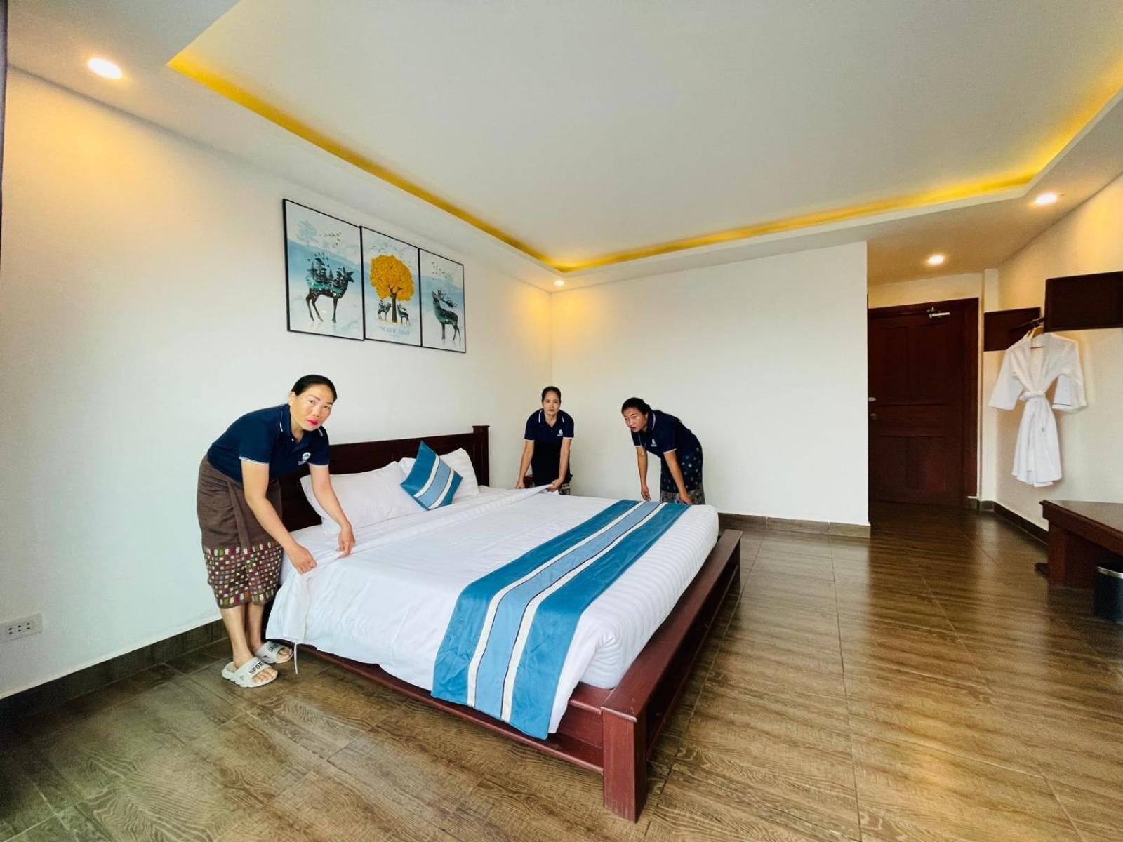 Vang Vieng Topview Hotel Eksteriør billede